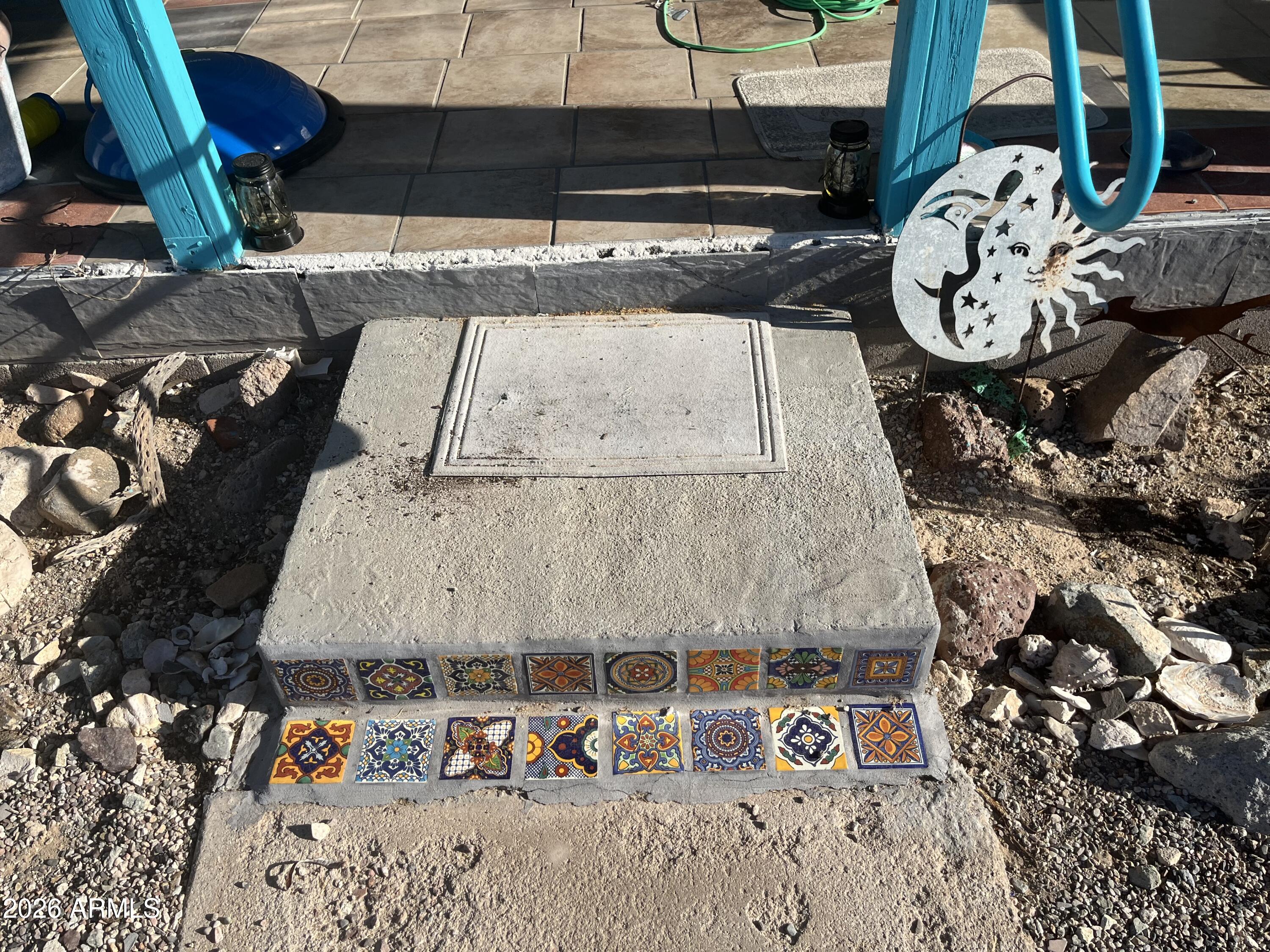 640 West Rocalla Avenue Ajo, AZ 85321 - Photo 2 of 27 Front Step