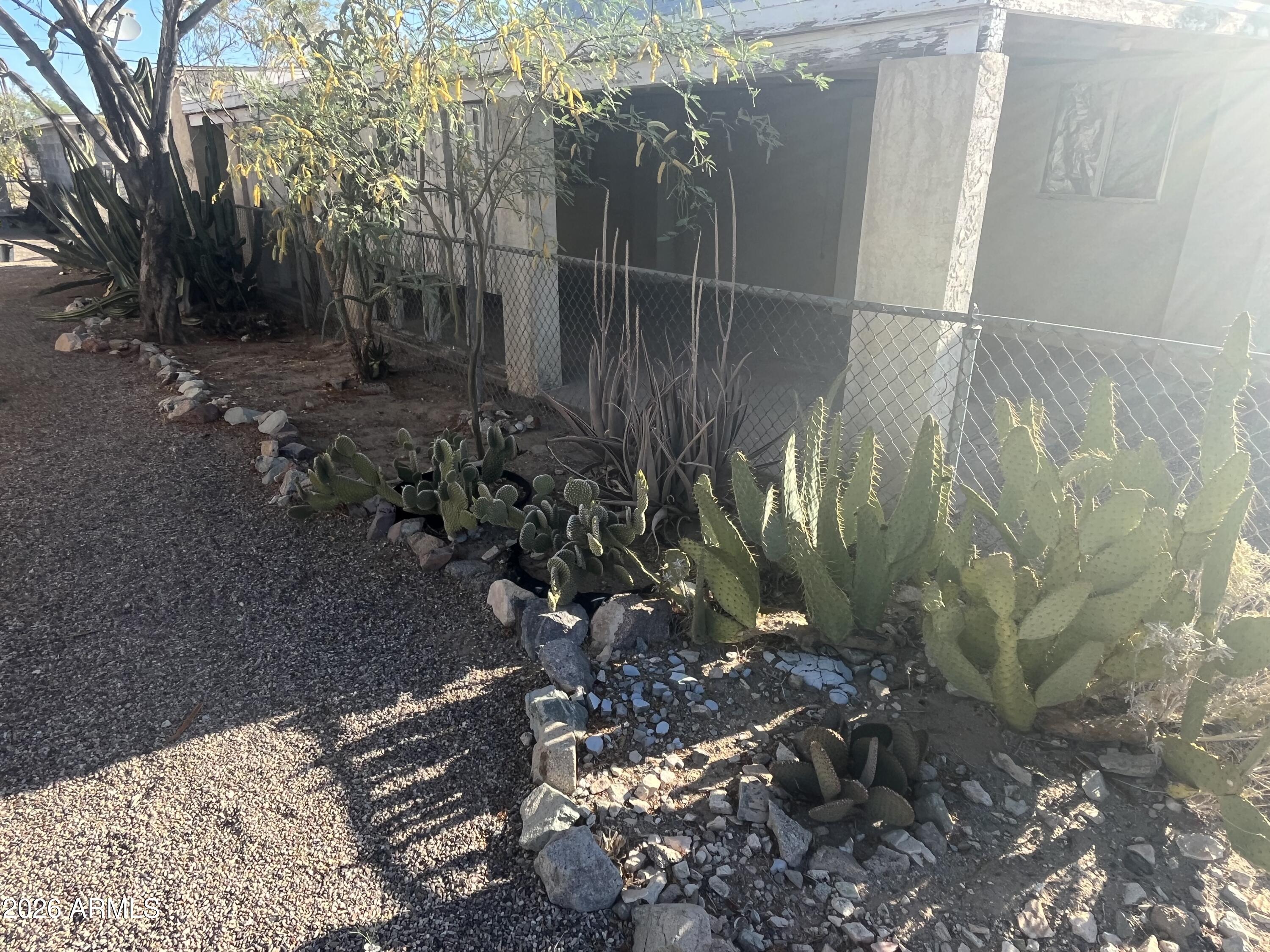 640 West Rocalla Avenue Ajo, AZ 85321 - Photo 26 of 27 Side Yard a