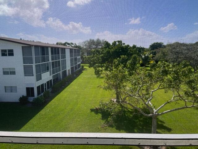 408 Brighton J Boca Raton, FL 33434 - Photo 12 of 15 View