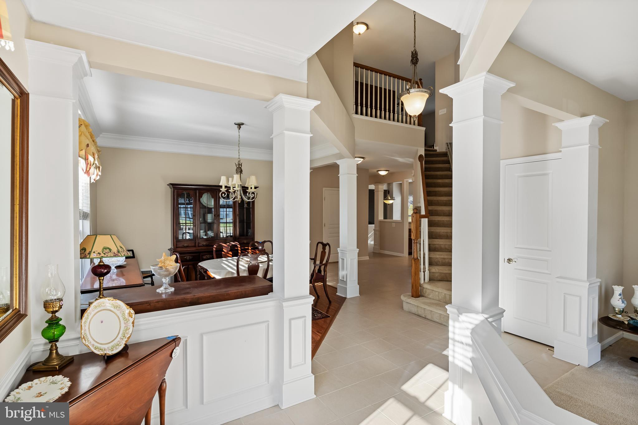 67 Shipps Way Delanco, NJ 08075 - Photo 4 of 41 Foyer