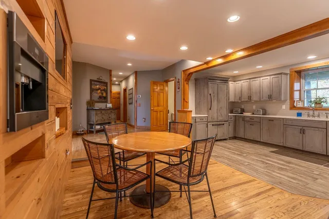 $1,600,000 | 4427 West Hill Road South, Jamaica, VT 05343