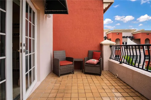 a view of a multi story building