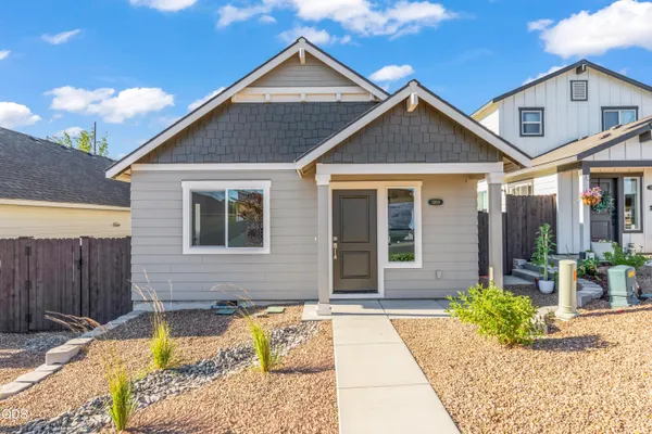 $389,000 | 3999 Southwest Obsidian Place, Unit 144, Redmond, OR 97756
