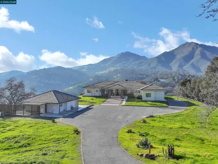 $3,375,000 | 420 Leon Court, Clayton, CA 94517