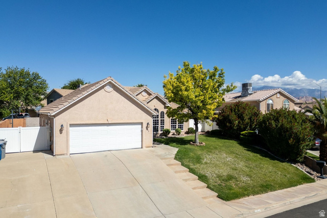 2883 Overlook Drive St. George, UT 84790 - Photo 8 of 36