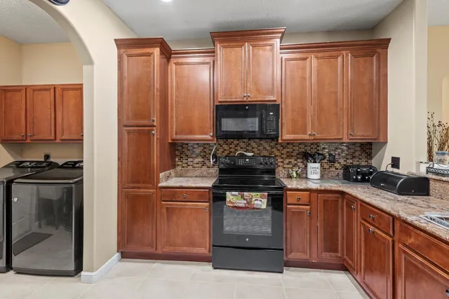 $460,000 | 2532 Southeast Leithgow Street, Port St. Lucie, FL 34952