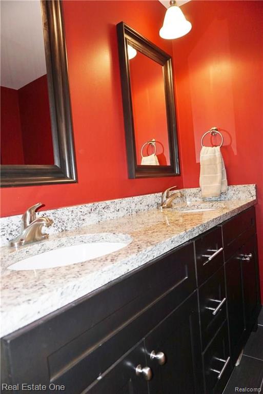 1620 Oakstone Drive Rochester Hills, MI 48309 - Photo 17 of 32