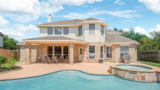 $519,900 | 14411 Chartley Falls Drive, Houston, TX 77044