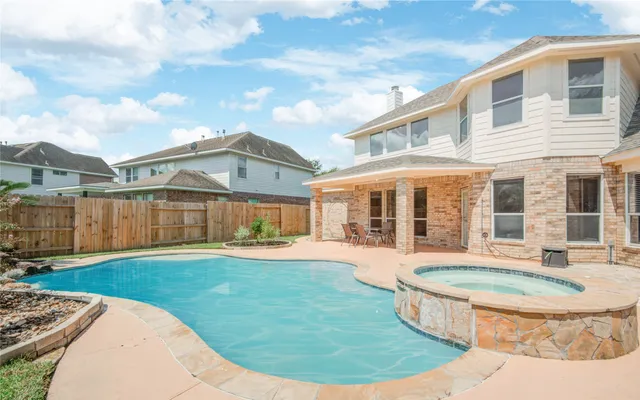 $519,900 | 14411 Chartley Falls Drive, Houston, TX 77044