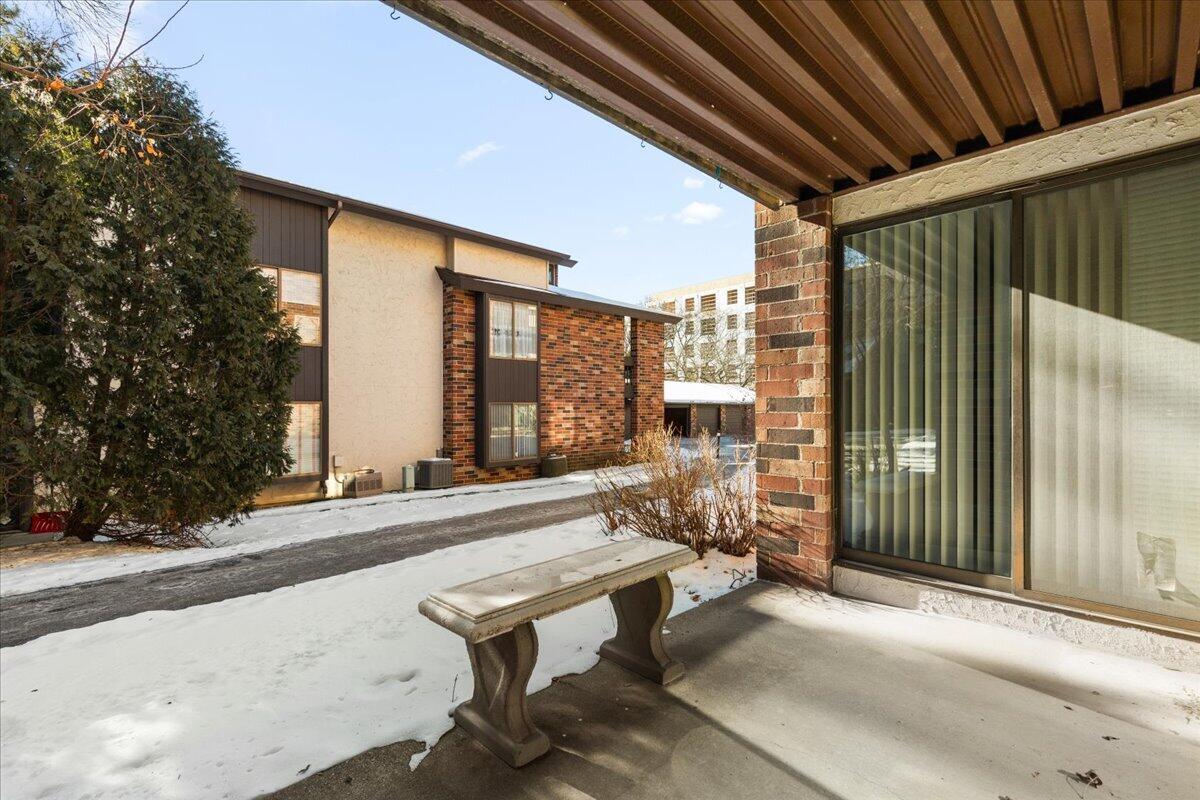 2350 Good Hope Road, Unit 156 Glendale, WI 53209 - Photo 17 of 18 25-Good Hope Rd-25