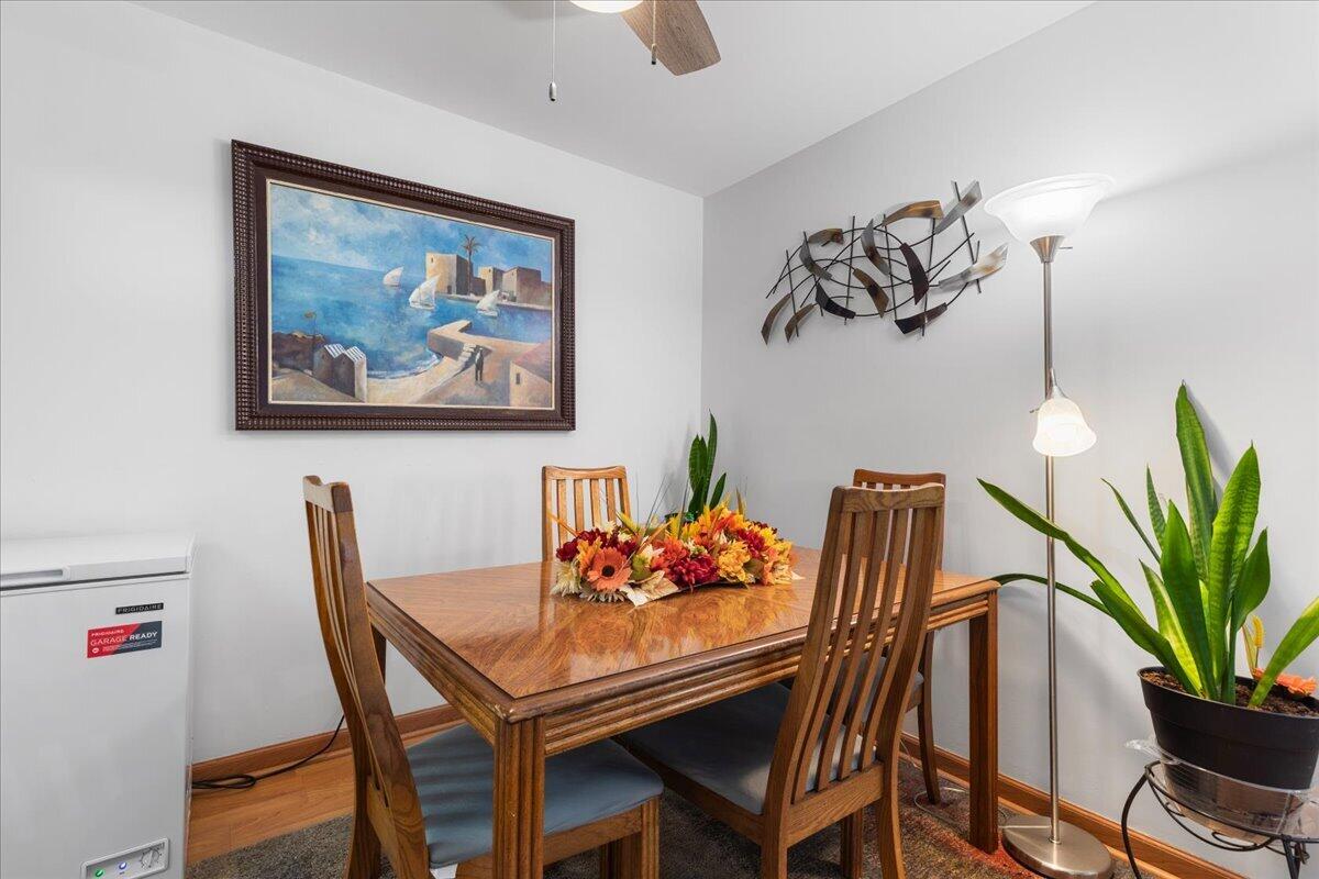 2350 Good Hope Road, Unit 156 Glendale, WI 53209 - Photo 4 of 18 09-Good Hope Rd-9