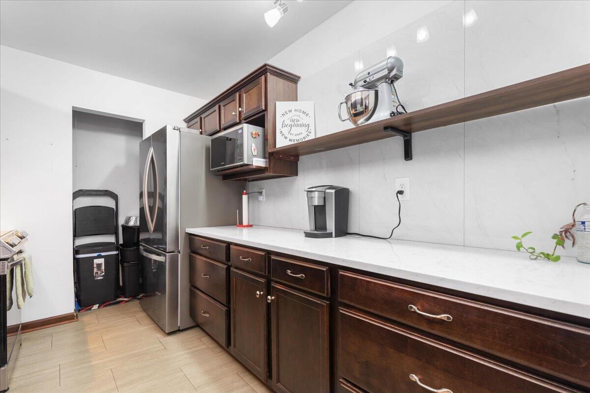 2350 Good Hope Road, Unit 156 Glendale, WI 53209 - Photo 8 of 18 14-Good Hope Rd-14