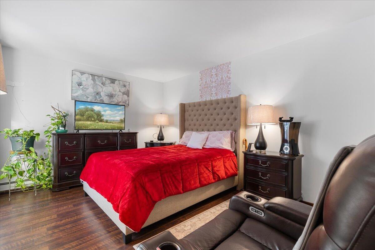 2350 Good Hope Road, Unit 156 Glendale, WI 53209 - Photo 10 of 18 16-Good Hope Rd-16