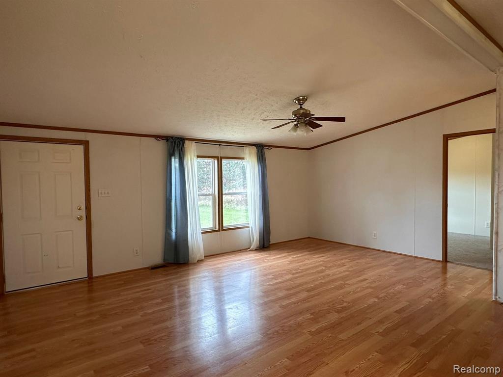 2317 Imlay City Road Lapeer, MI 48446 - Photo 17 of 44
