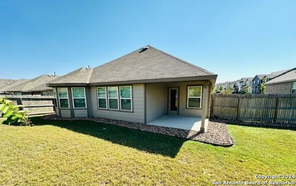 $2,695 | 7639 Cottonwood Ridge, Boerne, TX 78015