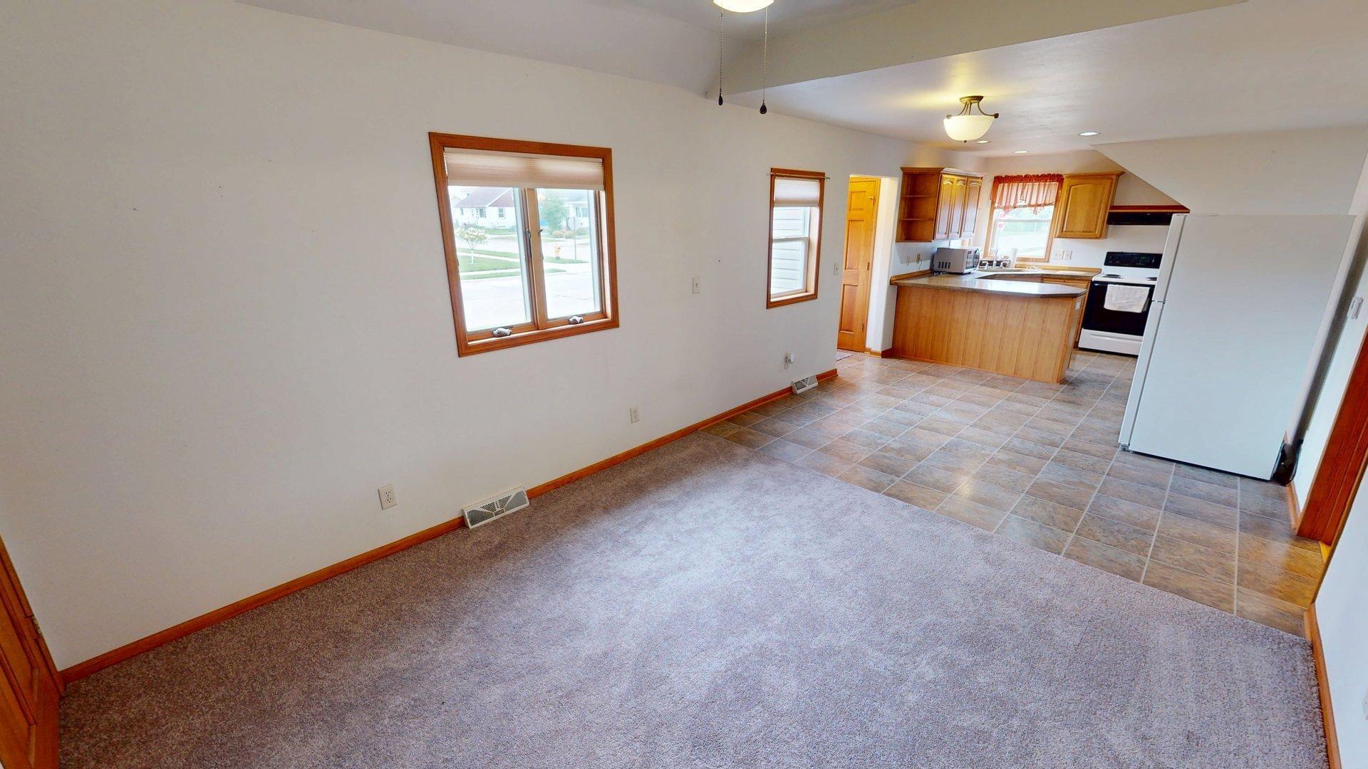 2700 Jackson Street Two Rivers, WI 54241 - Photo 9 of 19 IMG_0031