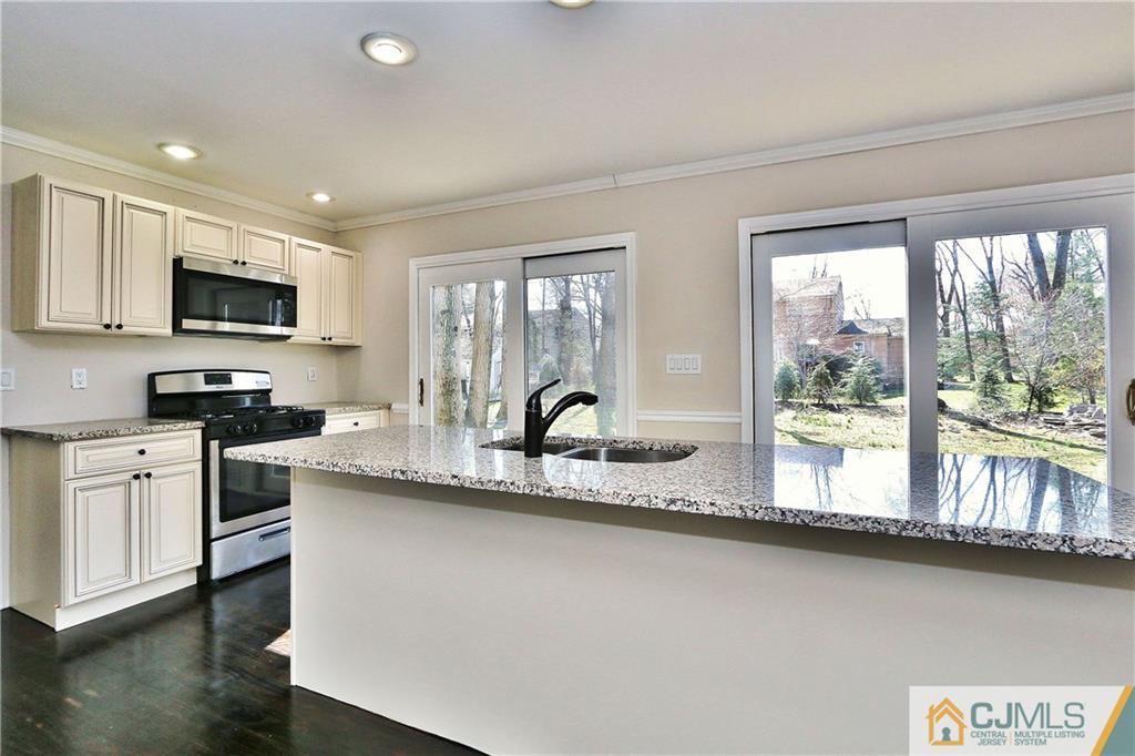 22 Boston Post Road East Brunswick, NJ 08816 - Photo 6 of 26 Gallery Image 6