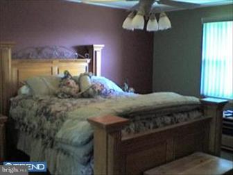 33 Tinder Road Levittown, PA 19056 - Photo 6 of 6