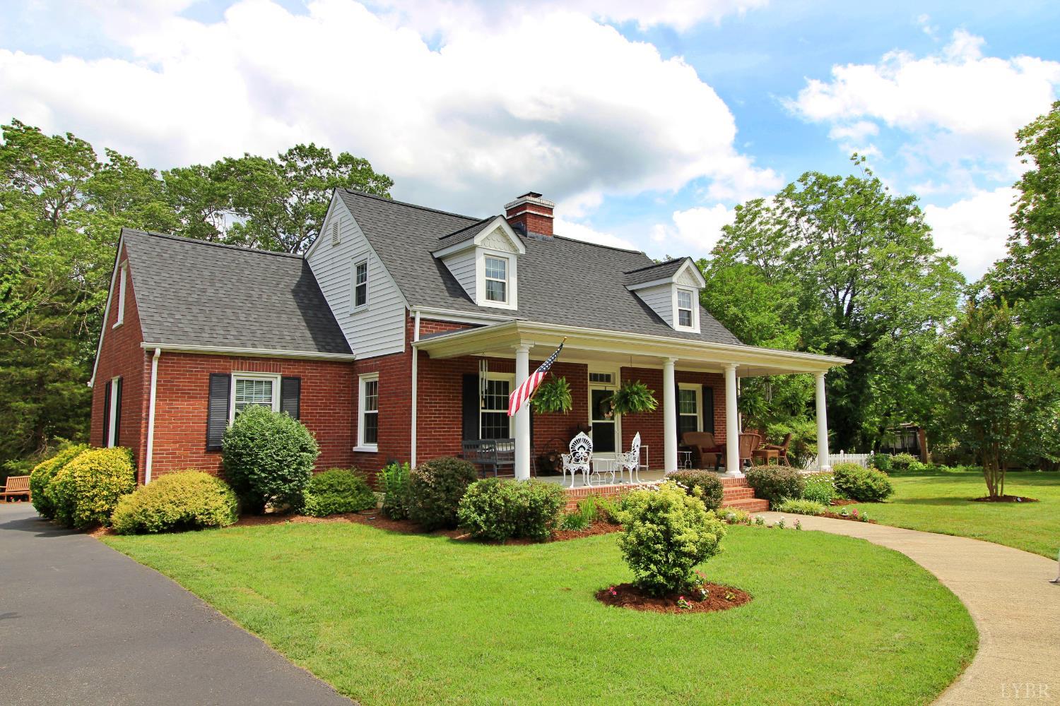 1538 Redfields Road Appomattox, VA 24522 - Photo 2 of 60 front view of a house with a yard