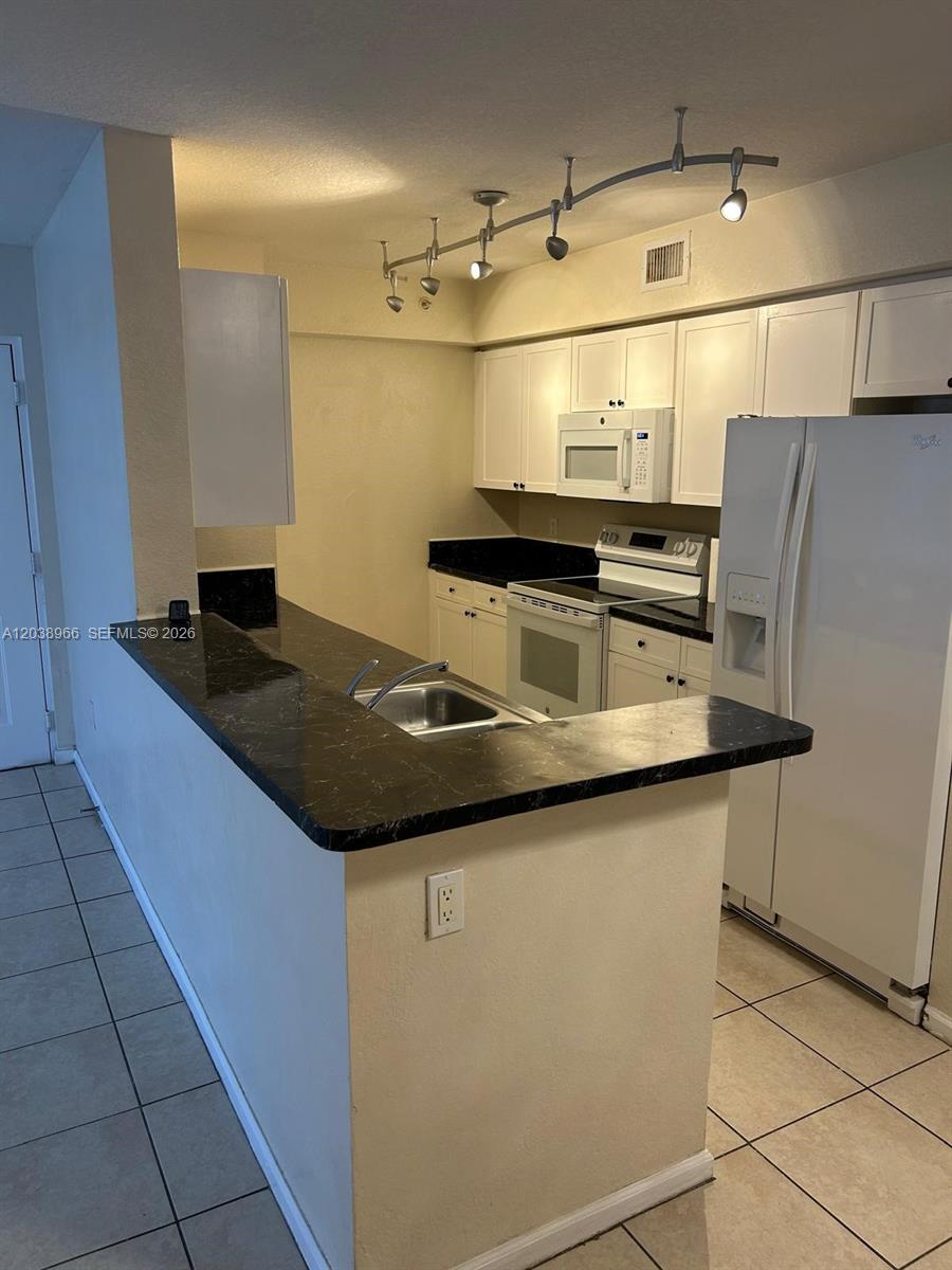 15460 Southwest 284th Street, Unit 4207 Homestead, FL 33033 - Photo 6 of 21