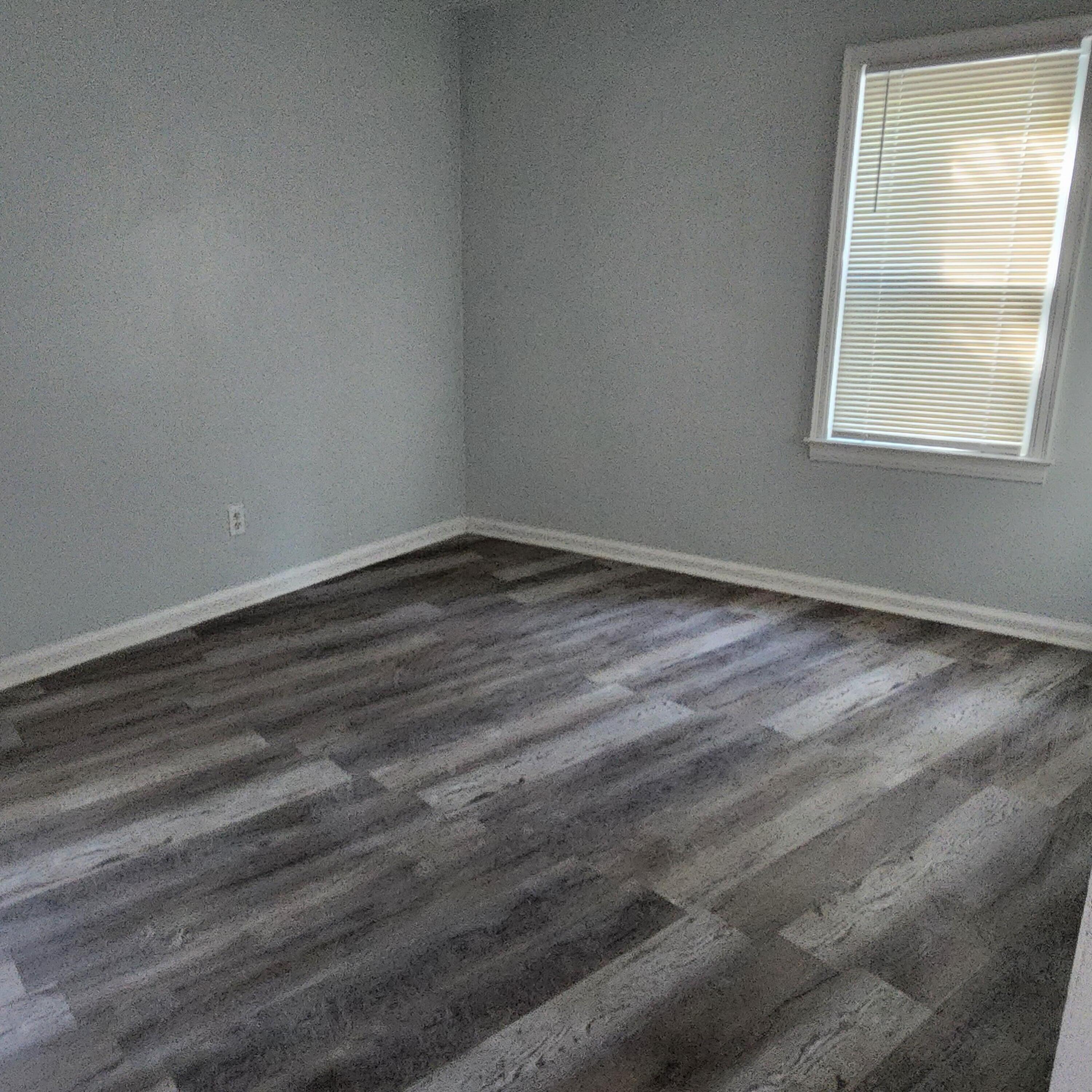 11921 Lansdowne Street Detroit, MI 48224 - Photo 11 of 22 20240905_162458