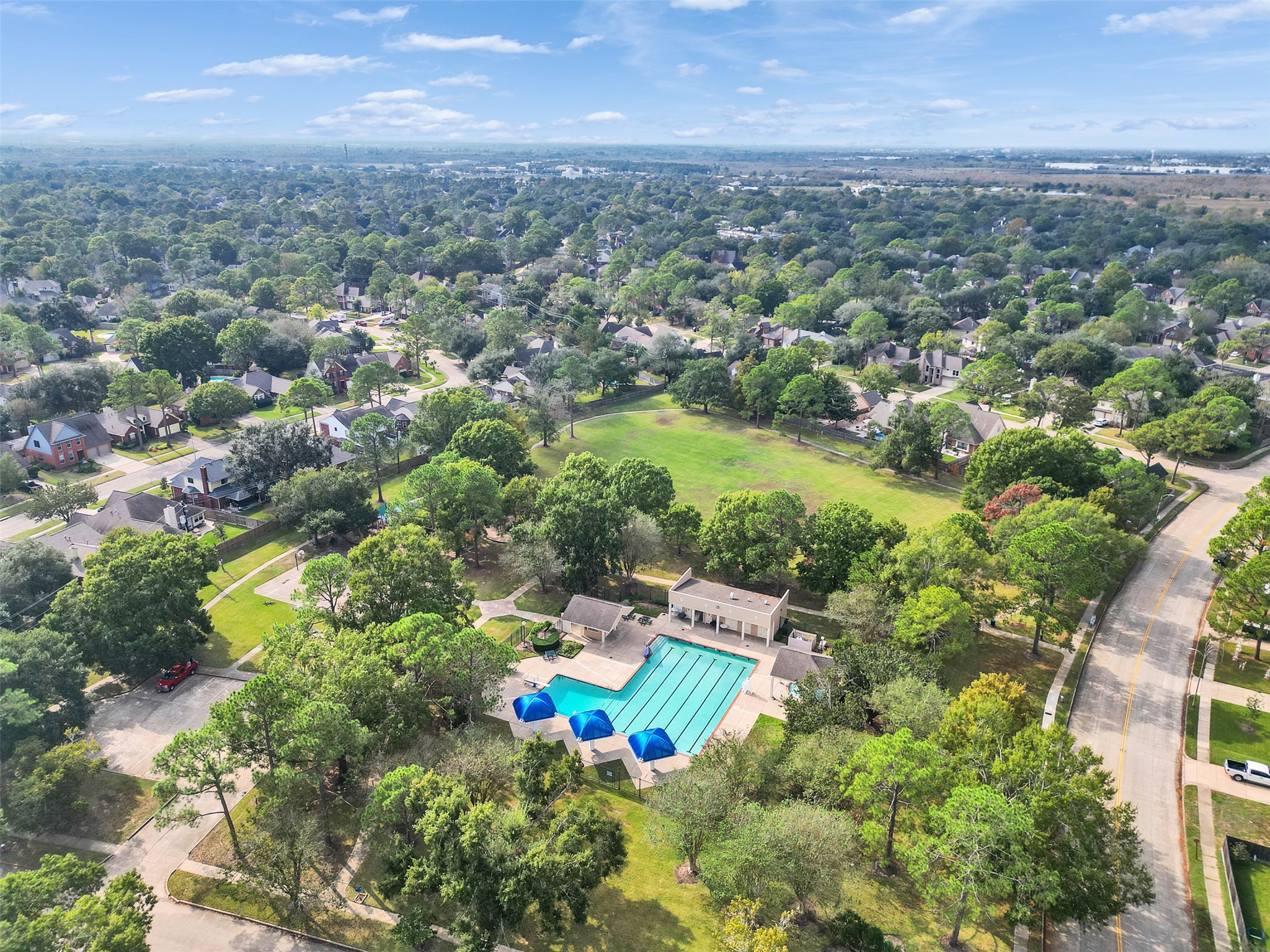 14219 Whitlock Drive Houston, TX 77062 - Photo 40 of 49