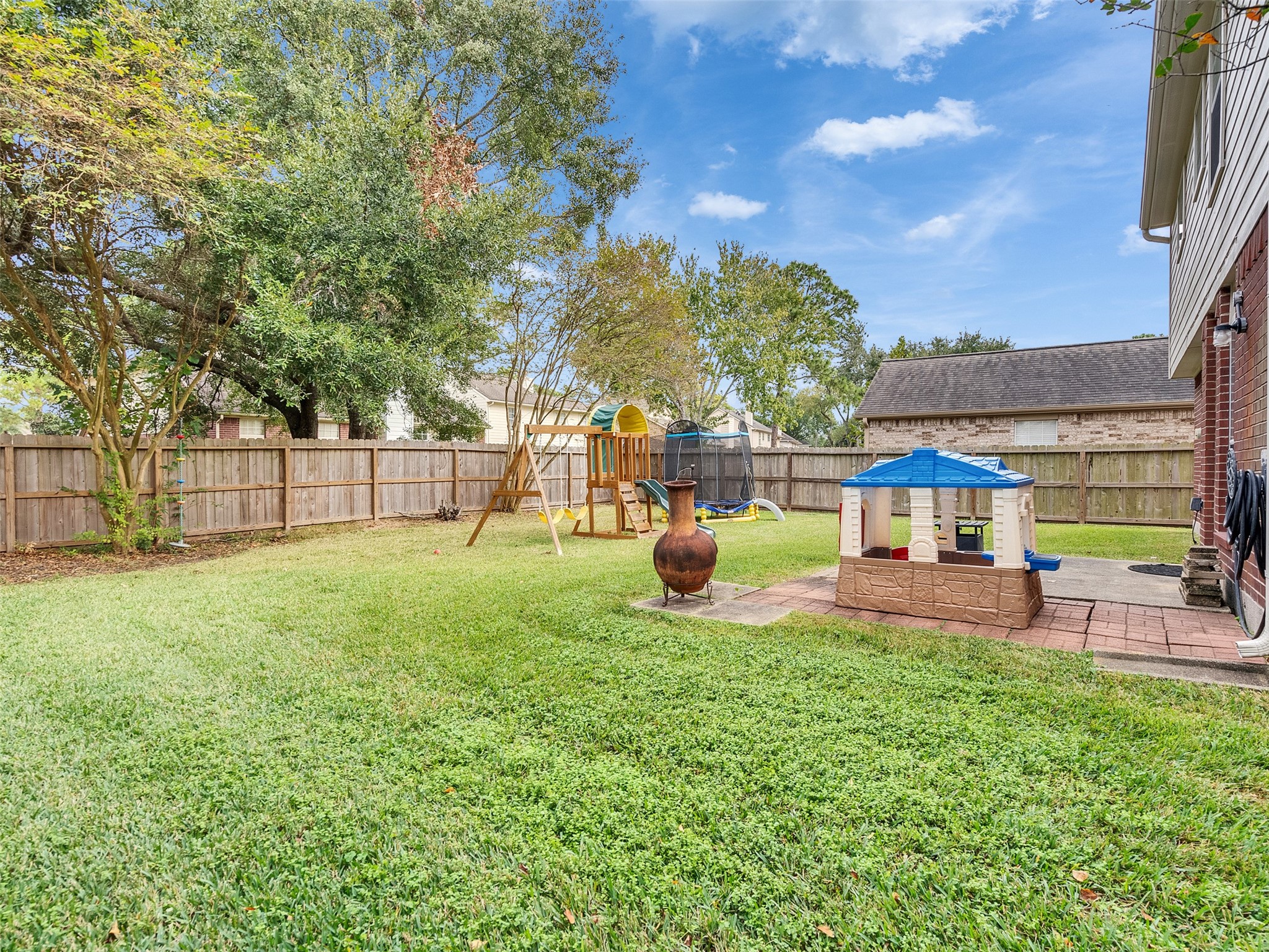 14219 Whitlock Drive Houston, TX 77062 - Photo 4 of 49