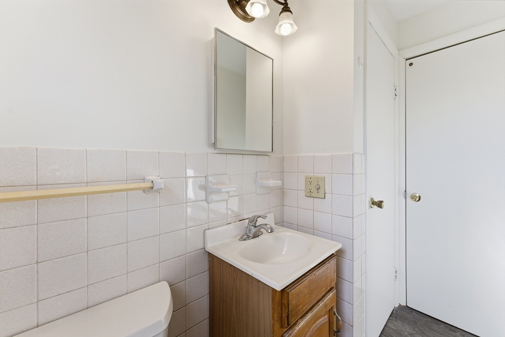 13-15 Decatur Street Springfield, MA 01151 - Photo 12 of 42