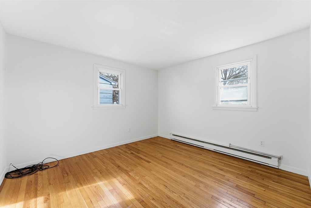 13-15 Decatur Street Springfield, MA 01151 - Photo 13 of 42