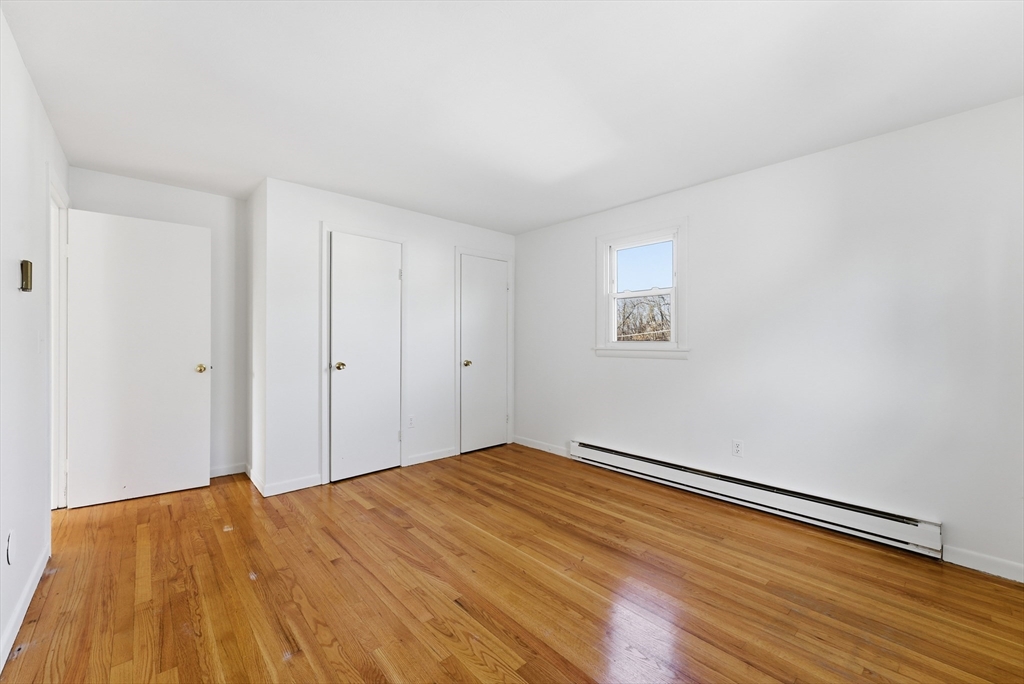 13-15 Decatur Street Springfield, MA 01151 - Photo 17 of 42