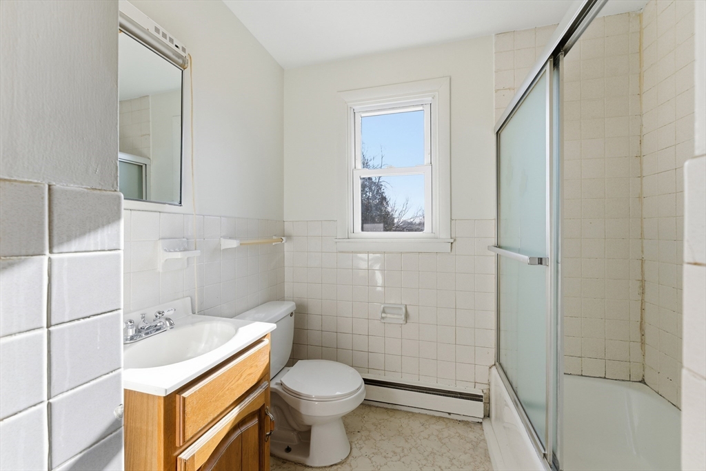 13-15 Decatur Street Springfield, MA 01151 - Photo 20 of 42