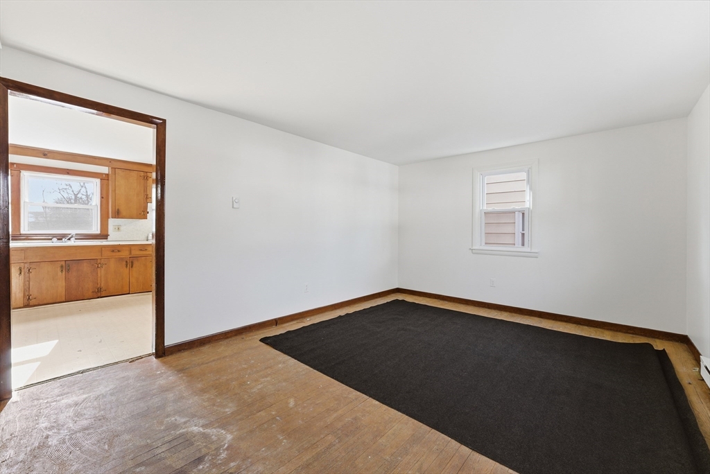 13-15 Decatur Street Springfield, MA 01151 - Photo 23 of 42