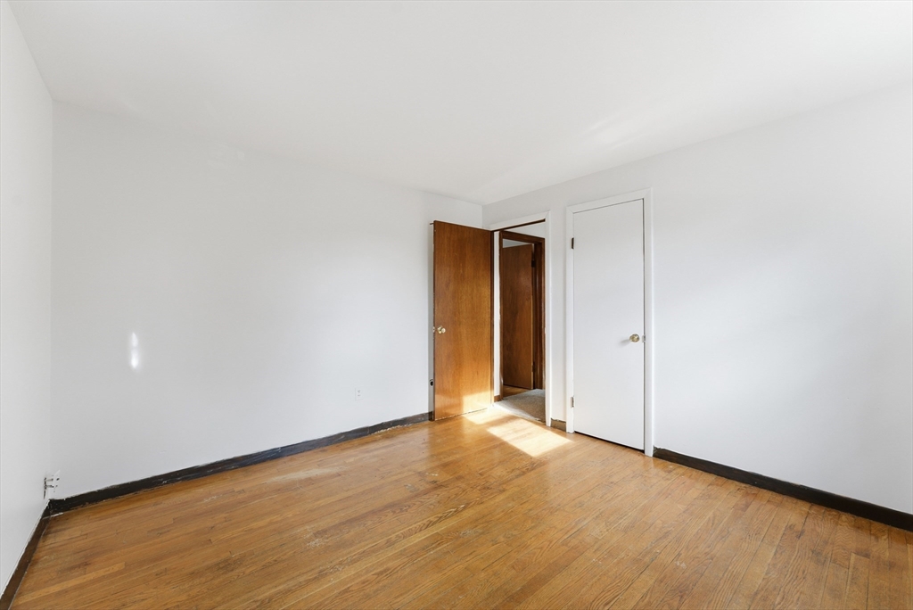 13-15 Decatur Street Springfield, MA 01151 - Photo 30 of 42