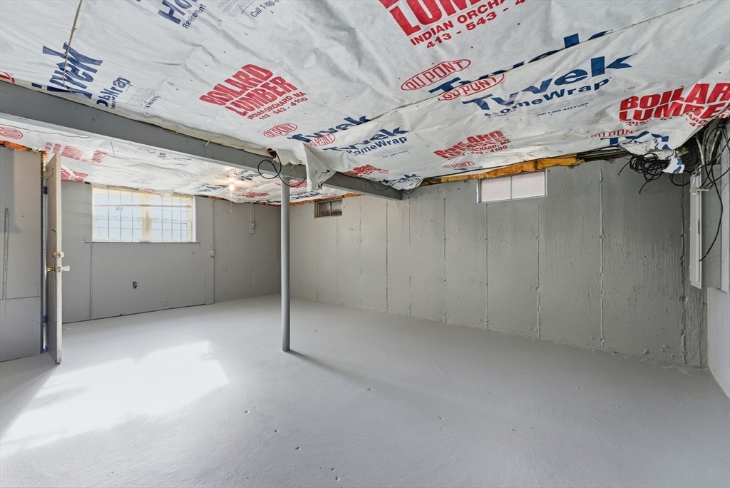 13-15 Decatur Street Springfield, MA 01151 - Photo 32 of 42