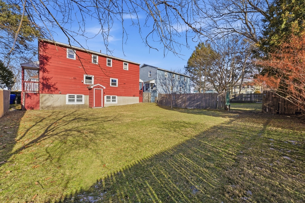 13-15 Decatur Street Springfield, MA 01151 - Photo 40 of 42