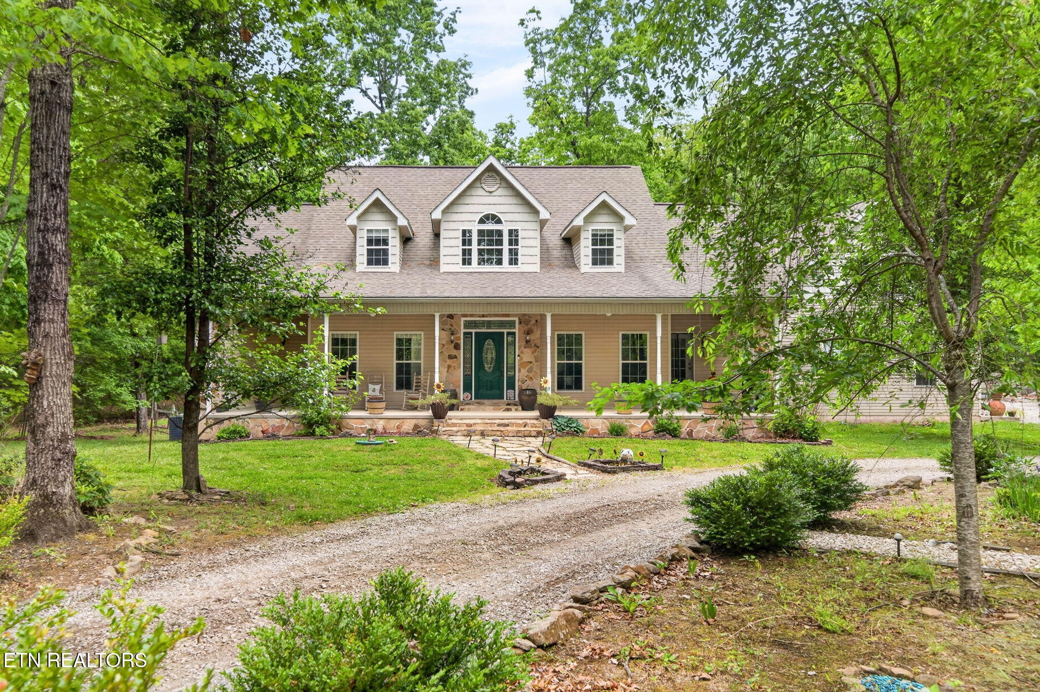 500 Cliff Park Road Monterey, TN 38574 - Photo 3 of 60