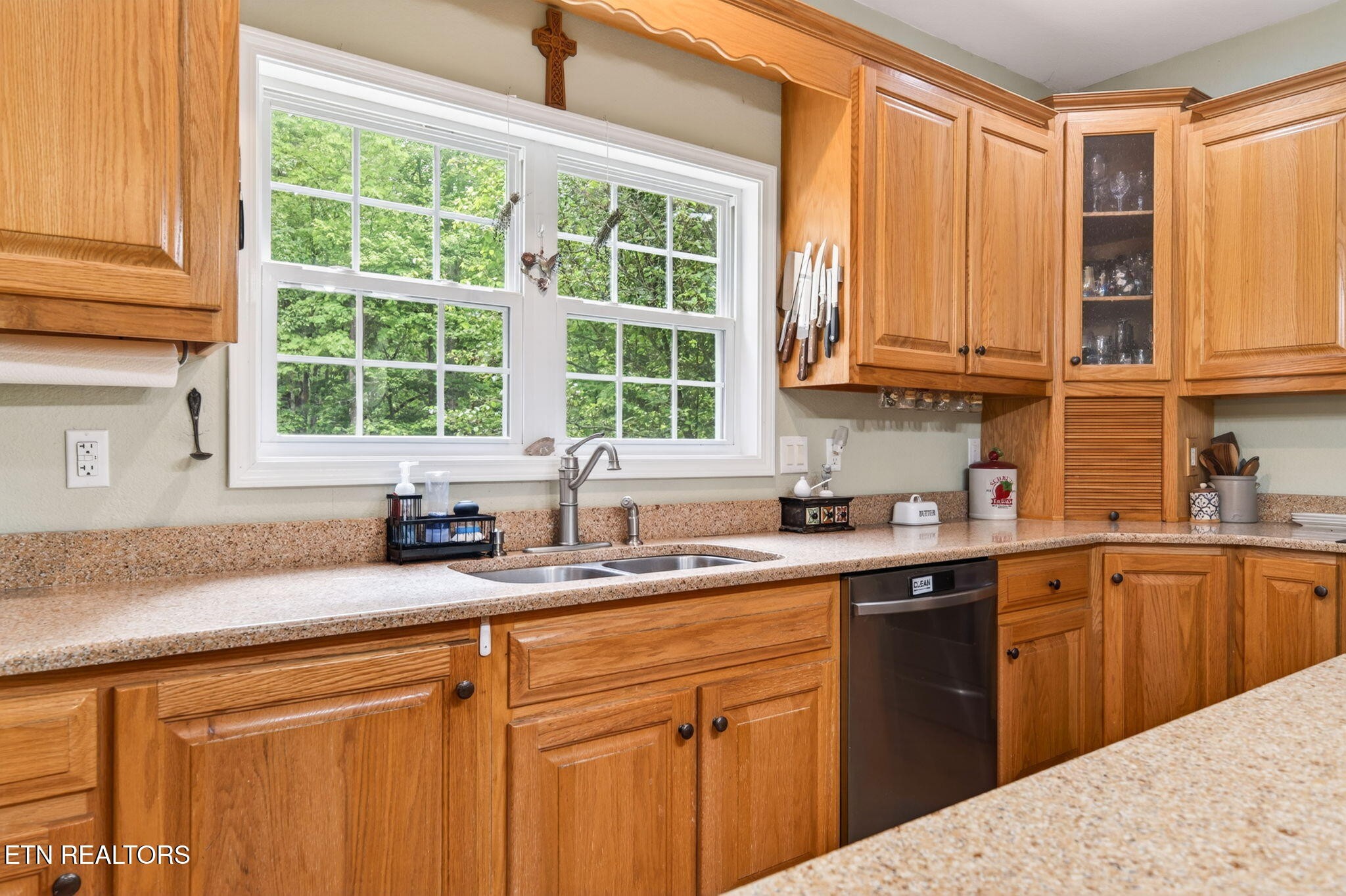 500 Cliff Park Road Monterey, TN 38574 - Photo 38 of 60