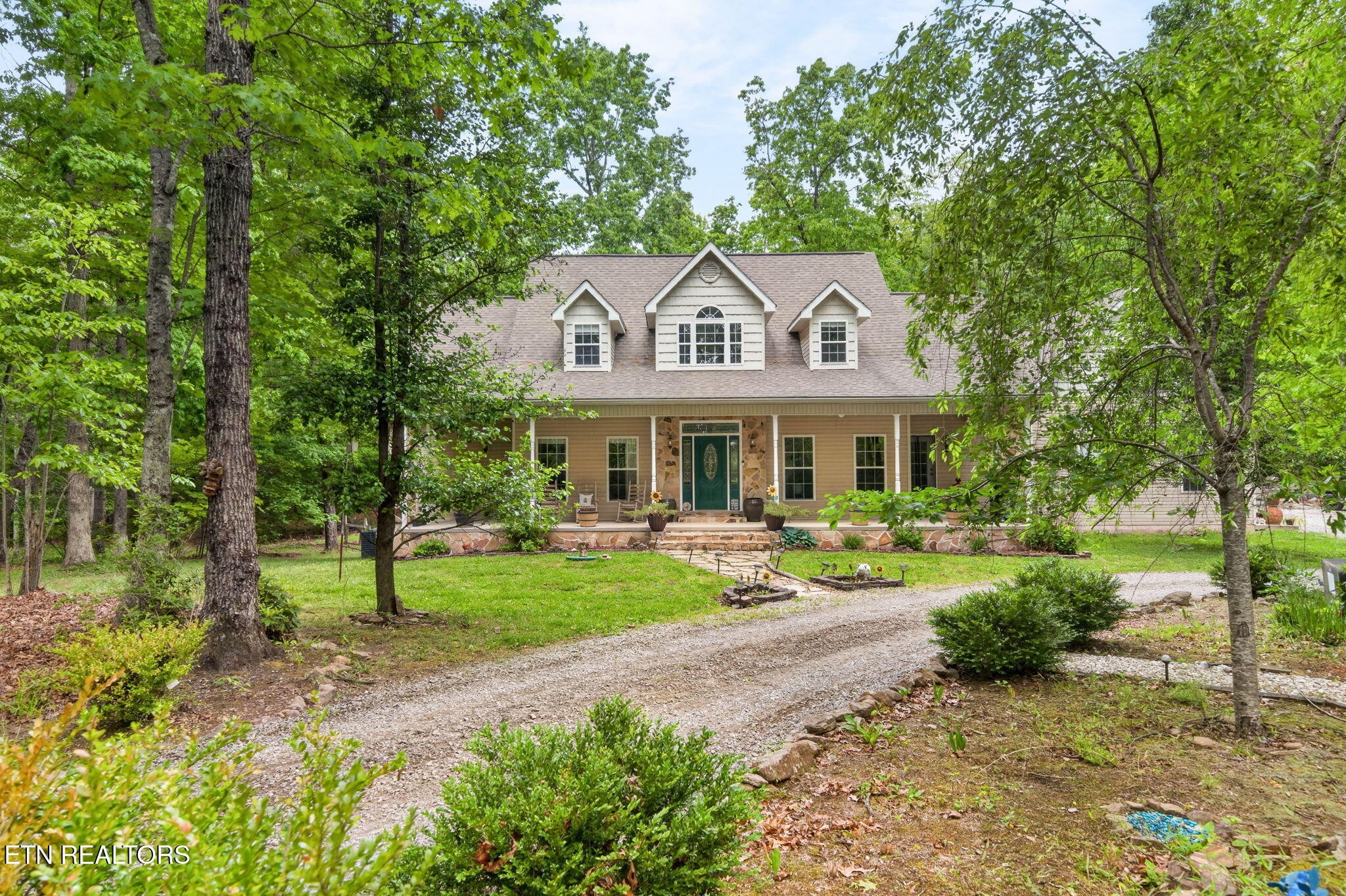 500 Cliff Park Road Monterey, TN 38574 - Photo 4 of 60