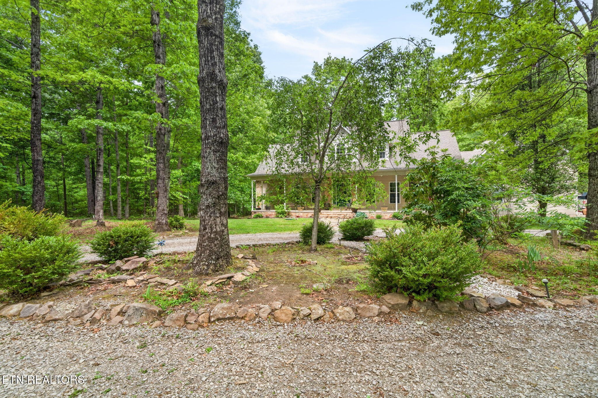 500 Cliff Park Road Monterey, TN 38574 - Photo 8 of 60