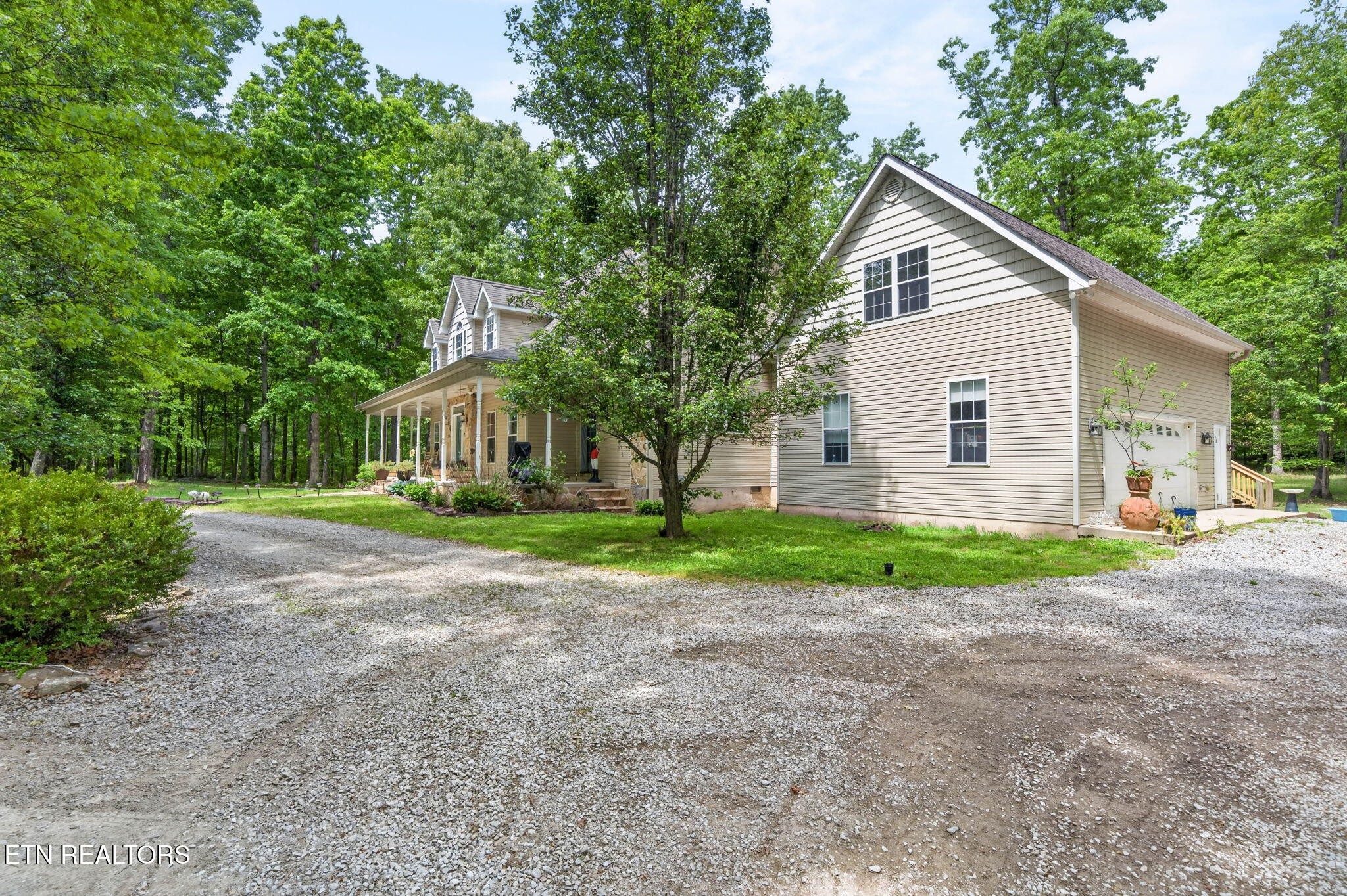 500 Cliff Park Road Monterey, TN 38574 - Photo 10 of 60