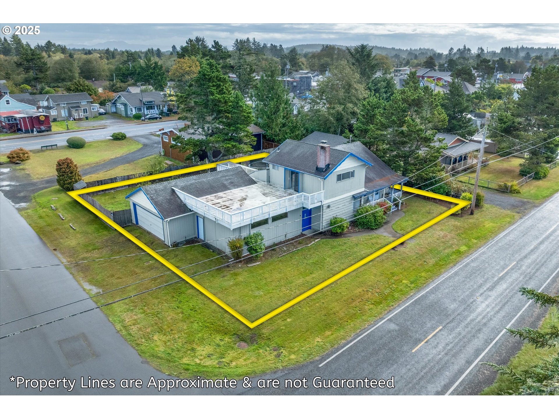 4514 L Place Seaview, WA 98644 - Photo 45 of 47 a view of a tennis court