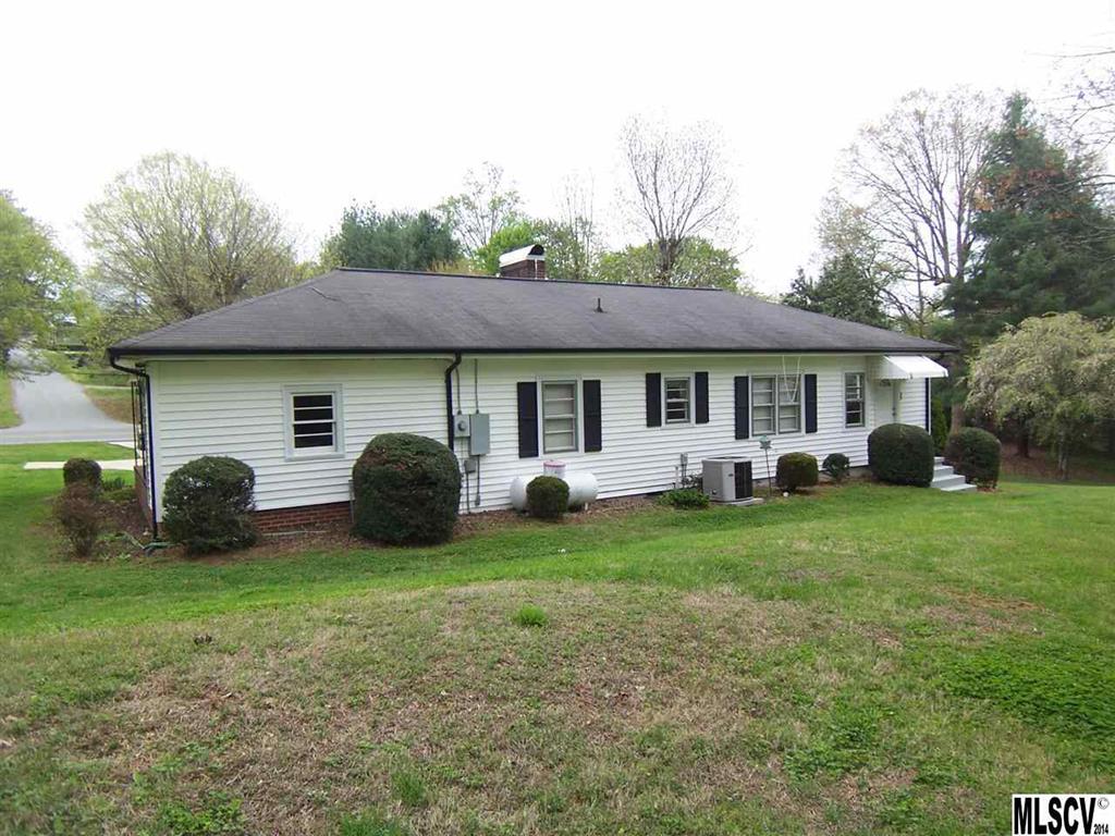 4863 Calico Road Lenoir, NC 28645 - Photo 8 of 24 Gallery Image 8
