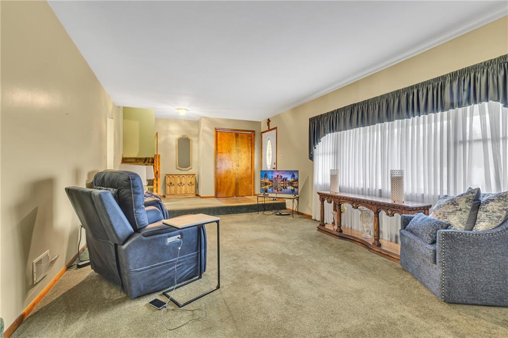 610 Davidson Drive Rochester, PA 15074 - Photo 6 of 30 a living room with furniture and a window