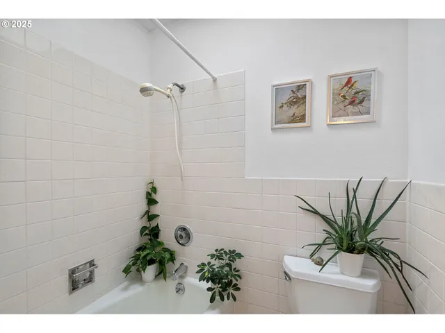 $629,000 | 15390 Southwest Davis Road, Beaverton, OR 97007