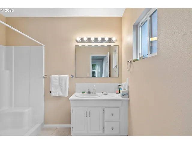 $629,000 | 15390 Southwest Davis Road, Beaverton, OR 97007