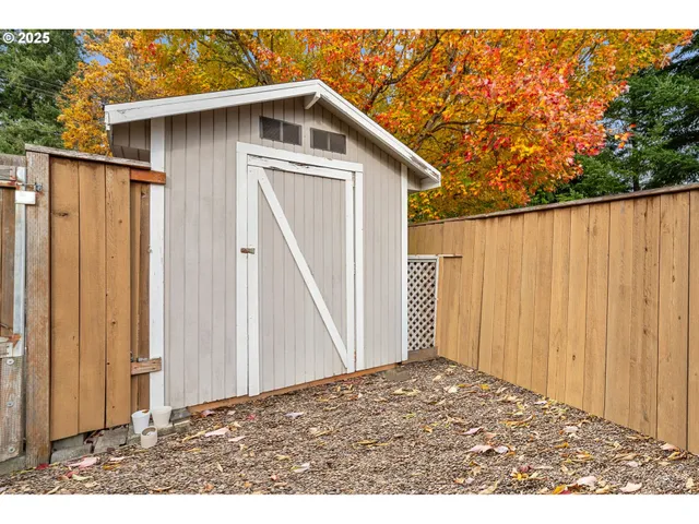 $629,000 | 15390 Southwest Davis Road, Beaverton, OR 97007