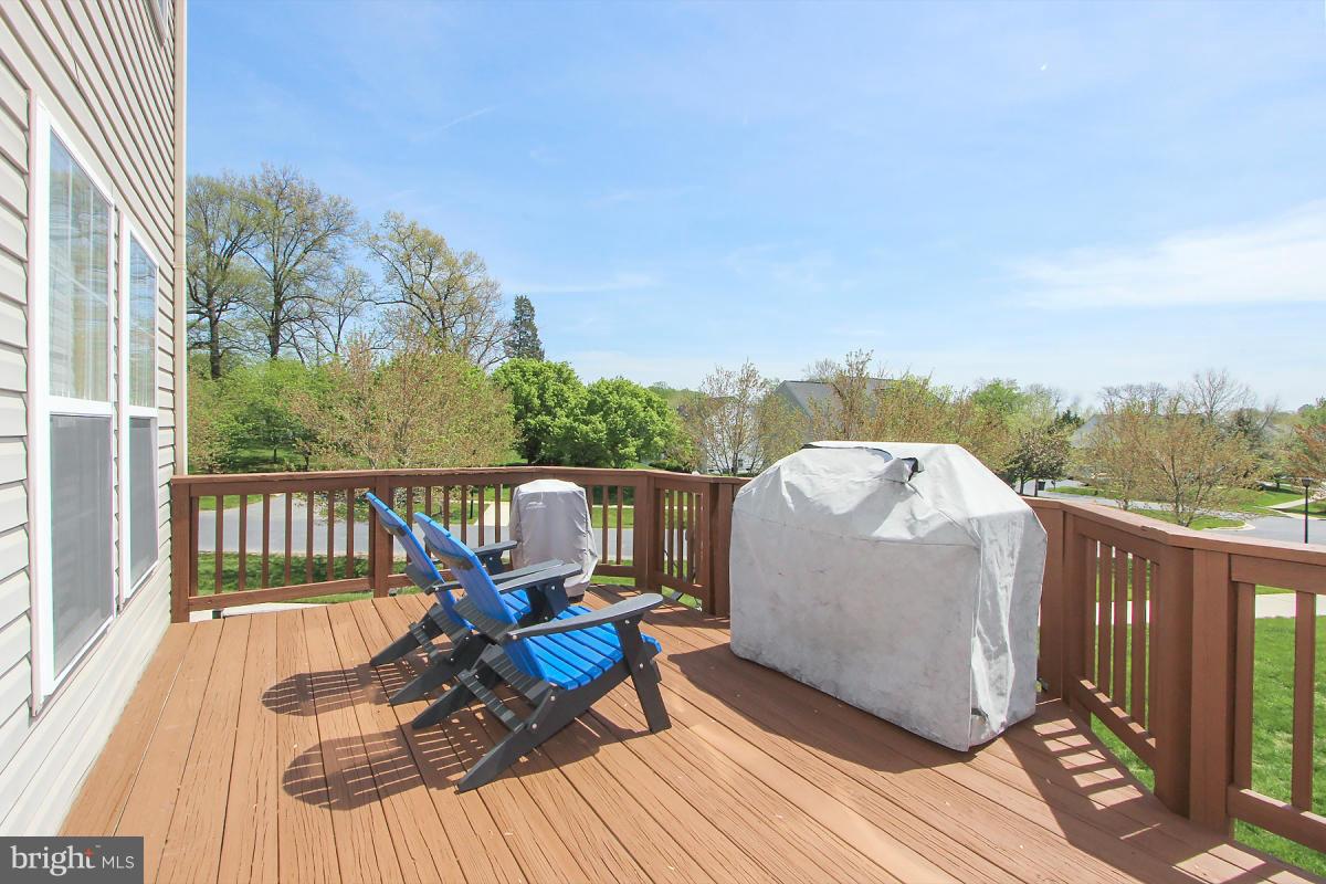 4600 Ripley Manor Terrace Olney, MD 20832 - Photo 16 of 30 Deck View