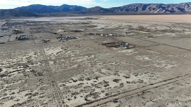 $14,000 | 797 Highland Avenue, Lucerne Valley, CA 92356