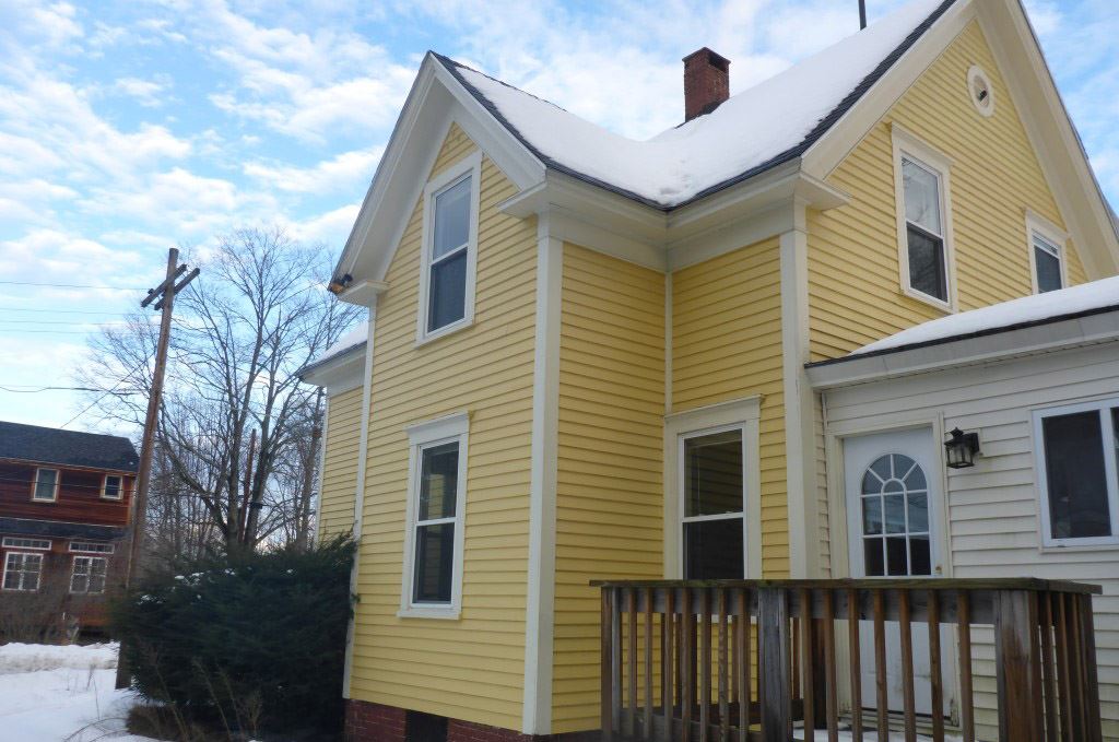 39 Magic Avenue Rochester, NH 03868 - Photo 3 of 14