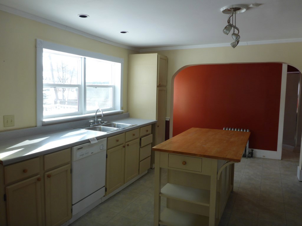 39 Magic Avenue Rochester, NH 03868 - Photo 4 of 14